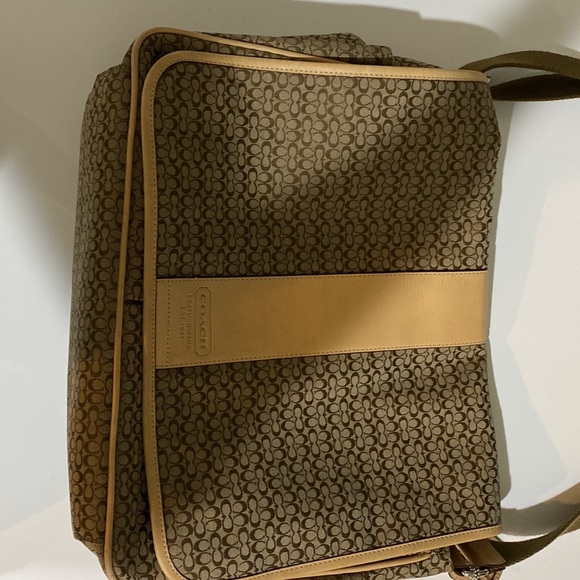 COPY - Coach - Picture 2 of 7